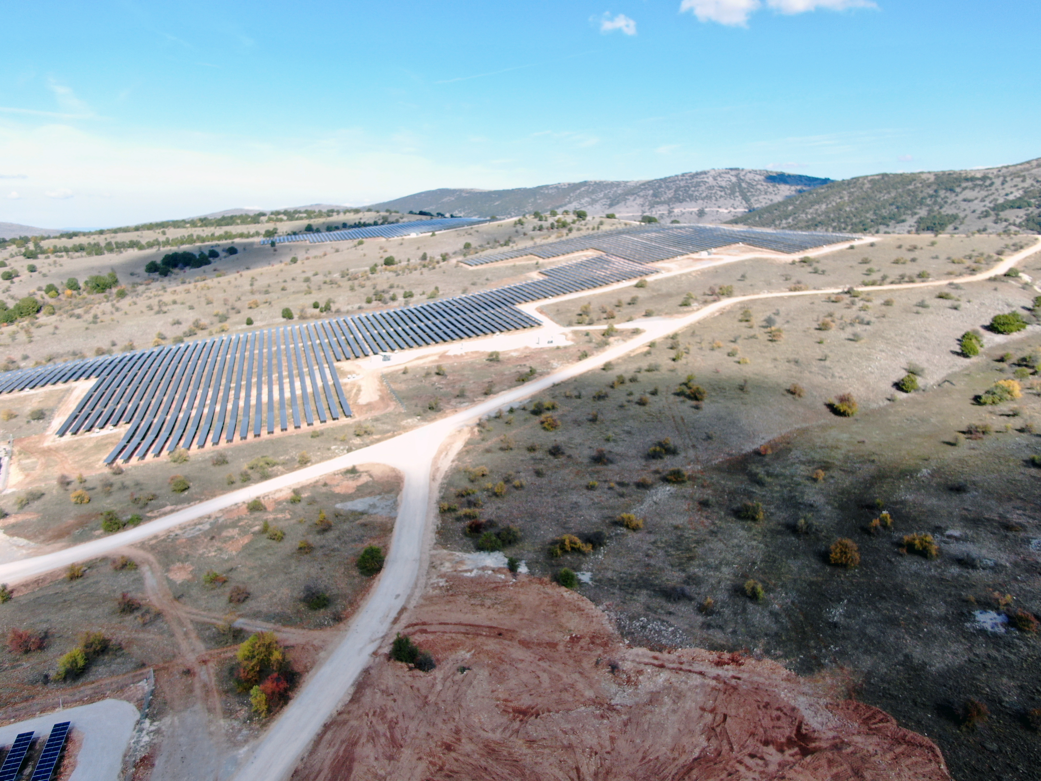 Sungrow Provides Cutting-edge Inverter Solution to Total Eren Solar Farm in Greece | SUNGROW