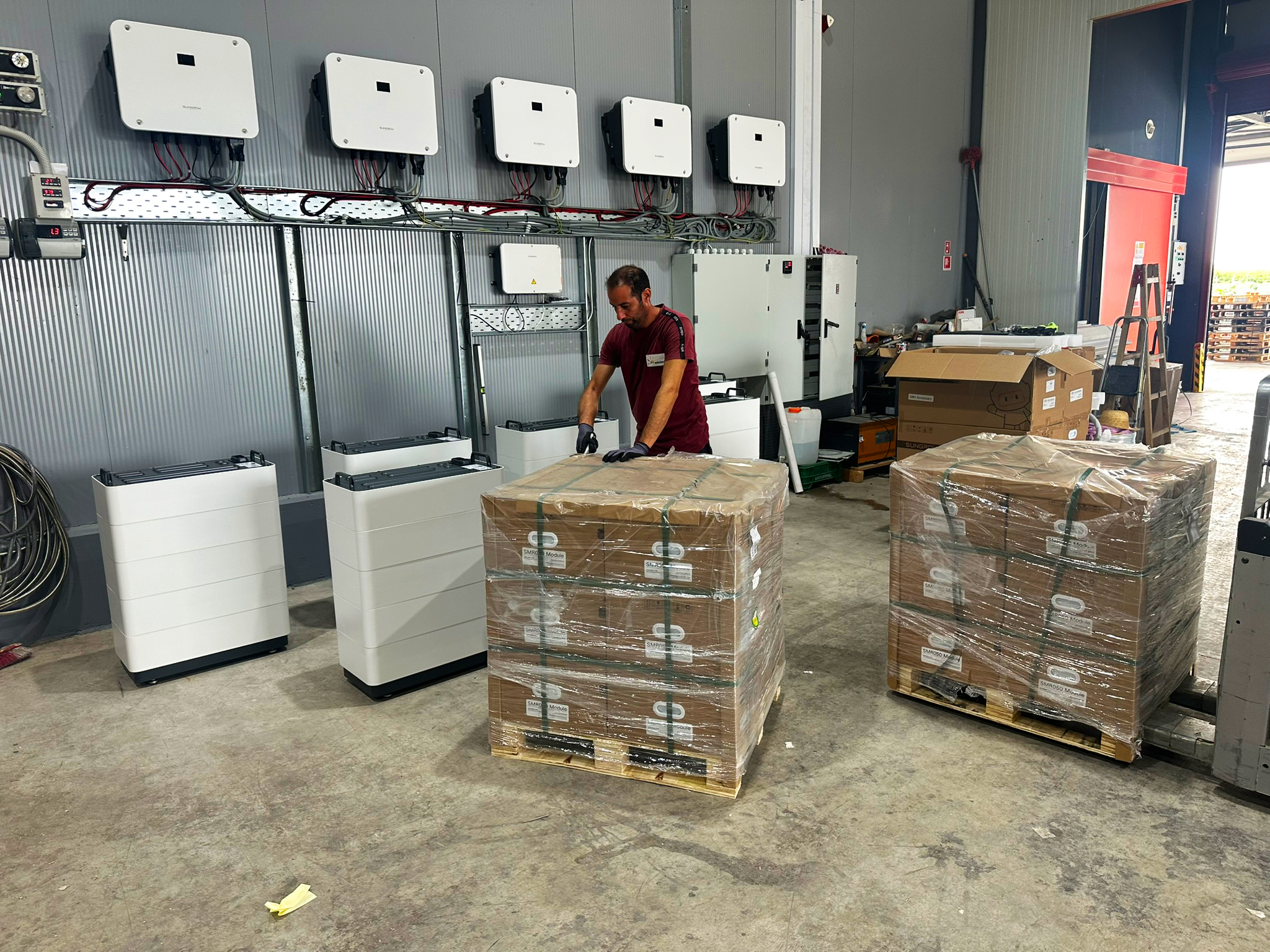 2025-SH25T-SBH400-SBH300-COM100D-EU-135kW+220kWh-Pella-Greece