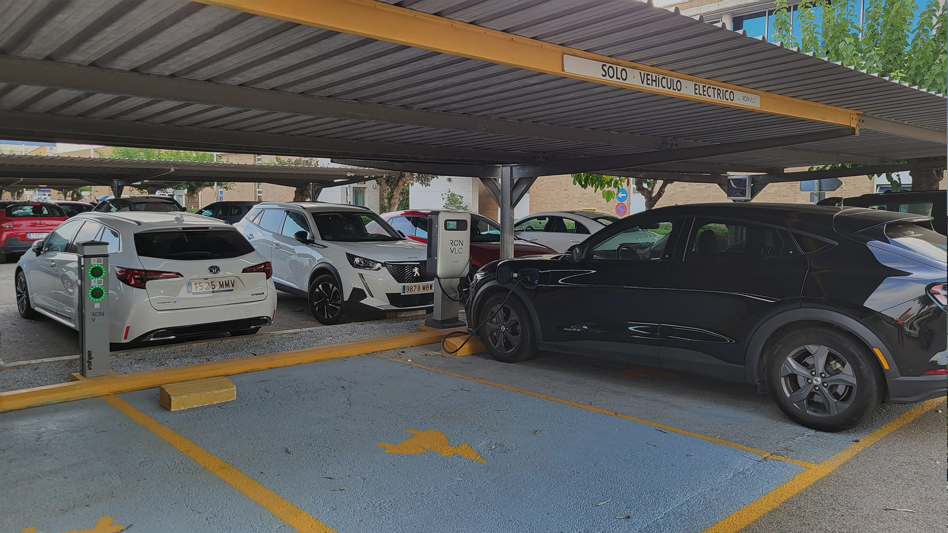 Destination Charging Solution