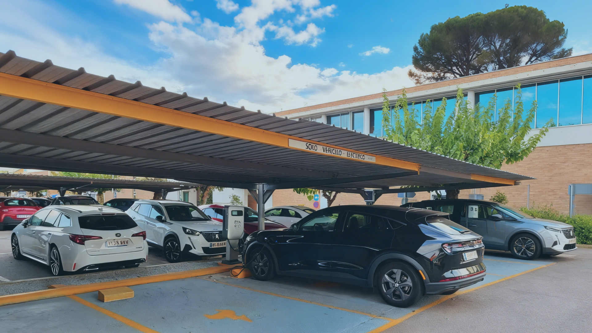 Destination Charging at Yacht Clubs