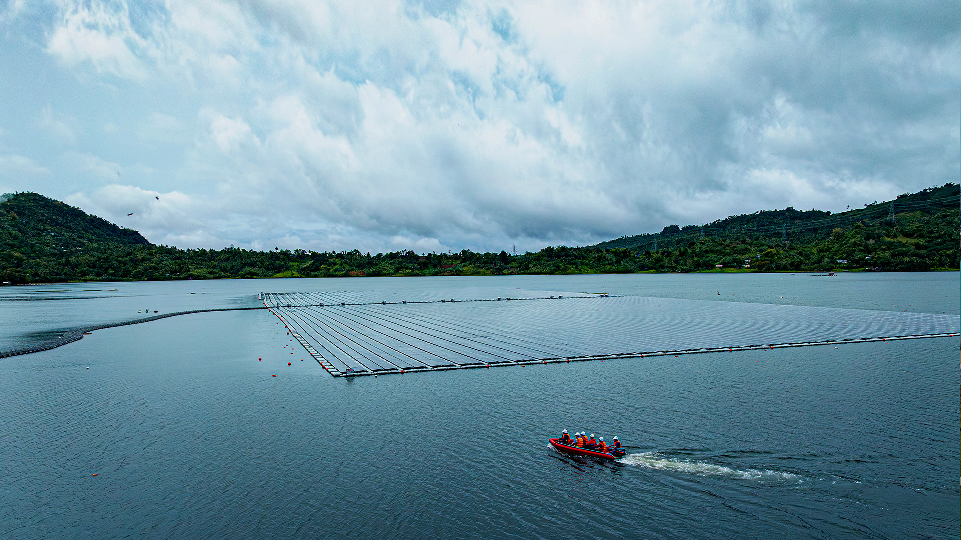 Philippines-First-Megawatt-Scale-Floating-Solar-Plant