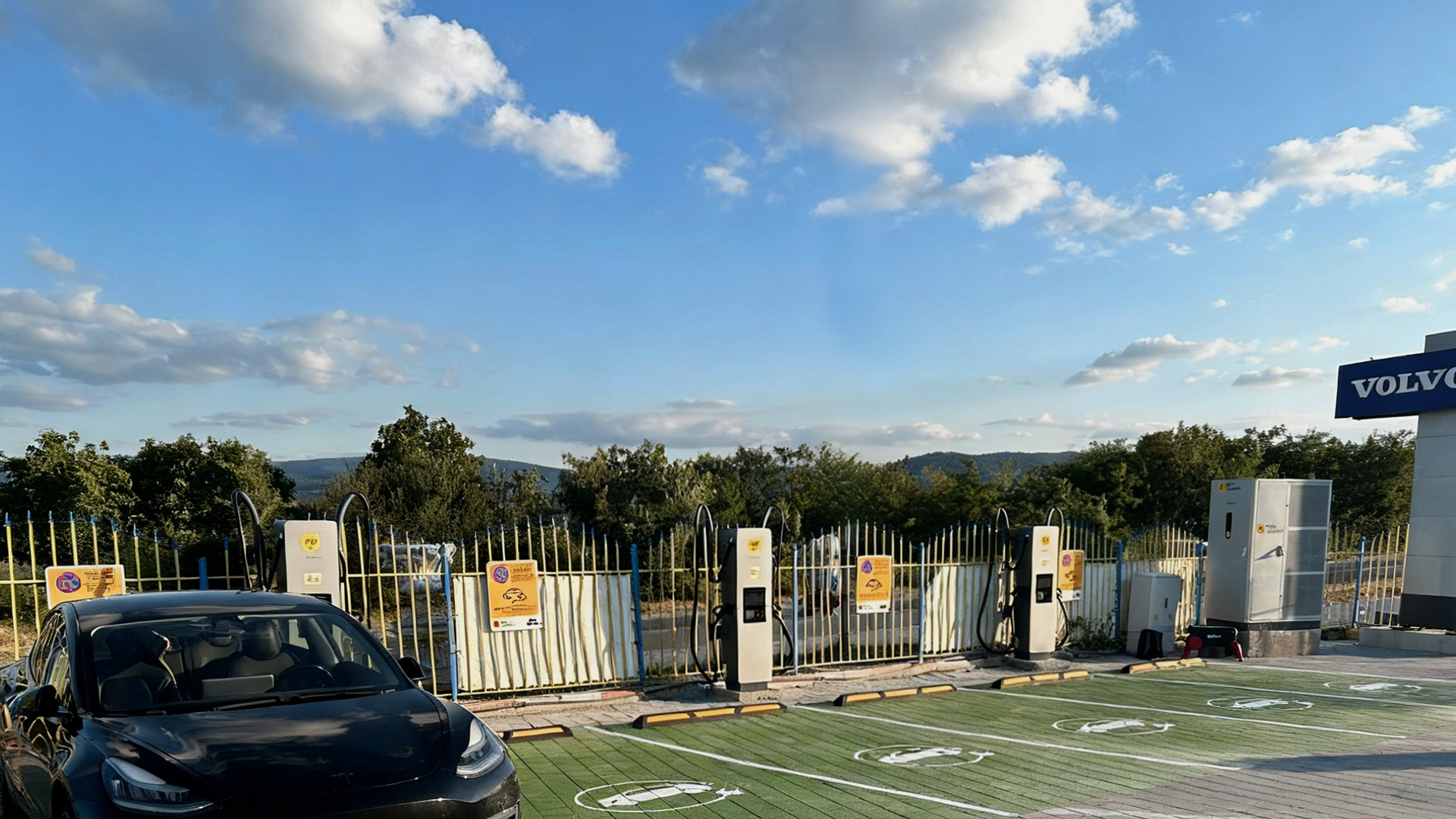 Fines Charging 480 kW Ultra-Fast Highway Project