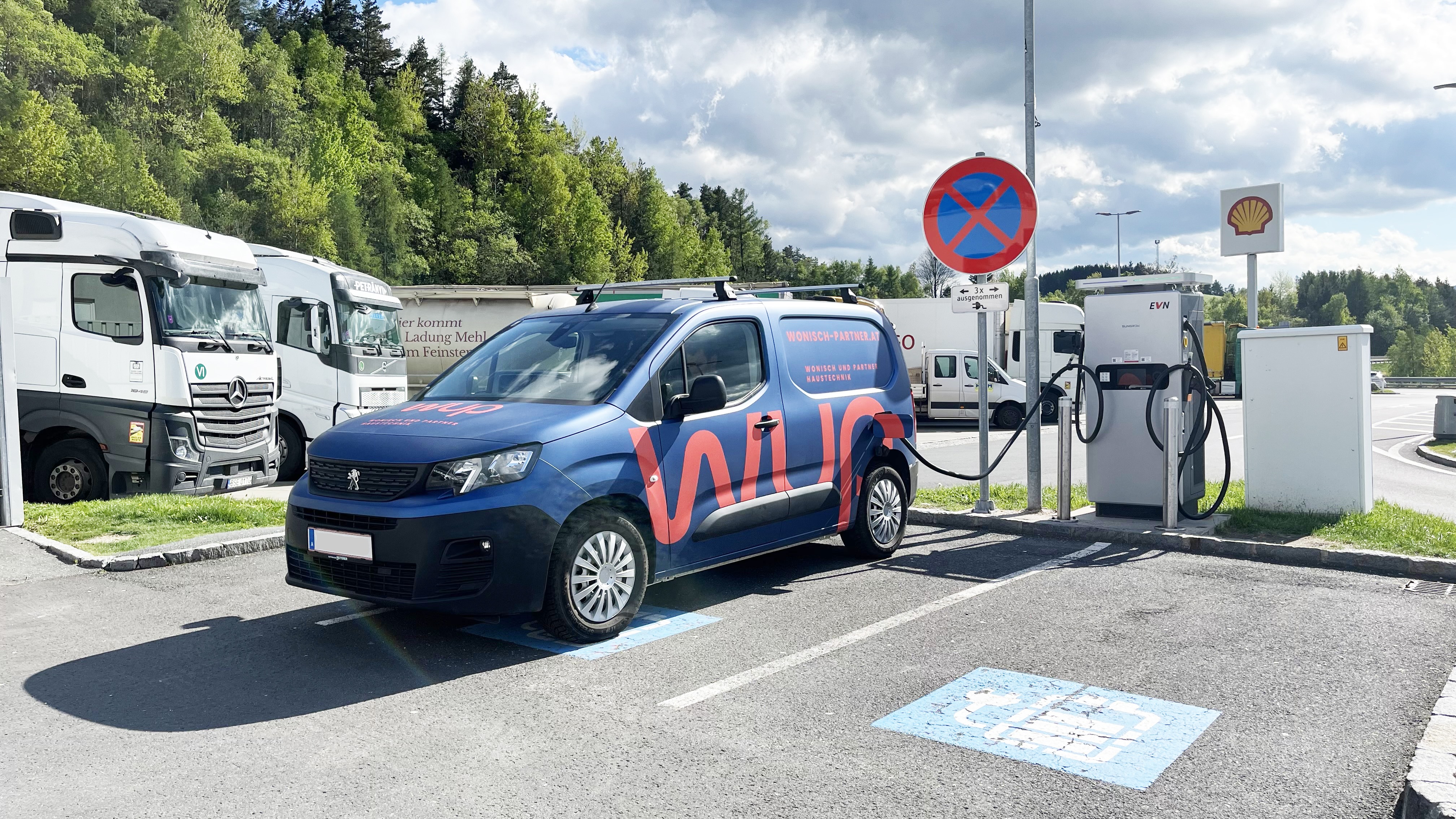 IDC180E Fast Public Charging Project