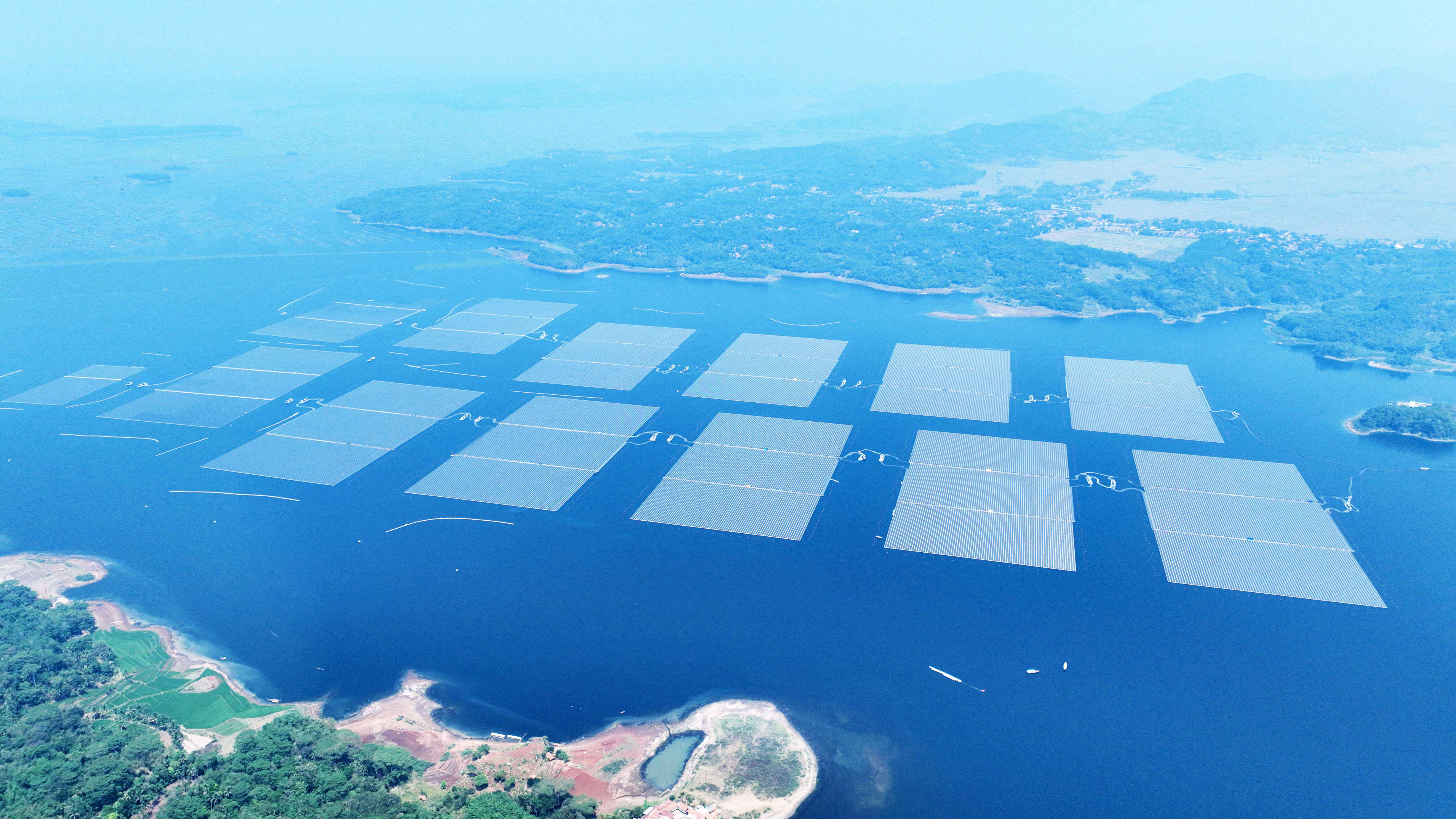 The-worlds-largest-floating-pv-project