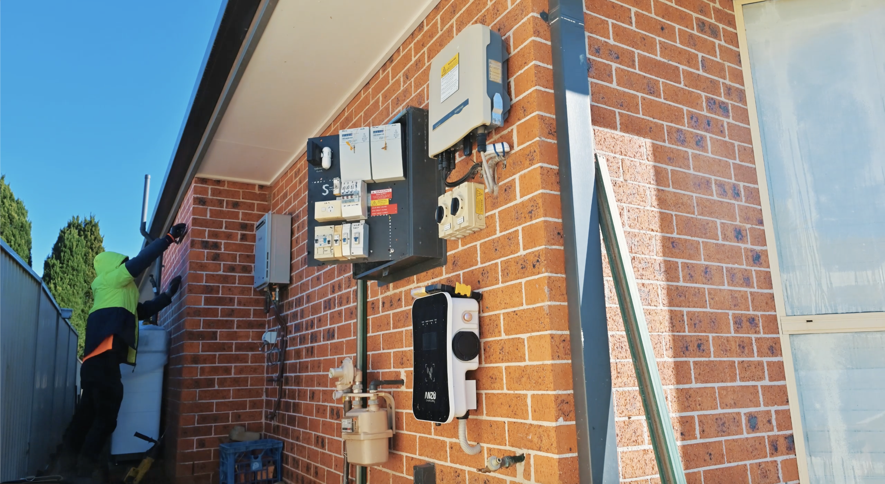 C&I PV+ESS+EV Charging Solution（工商业光储充）