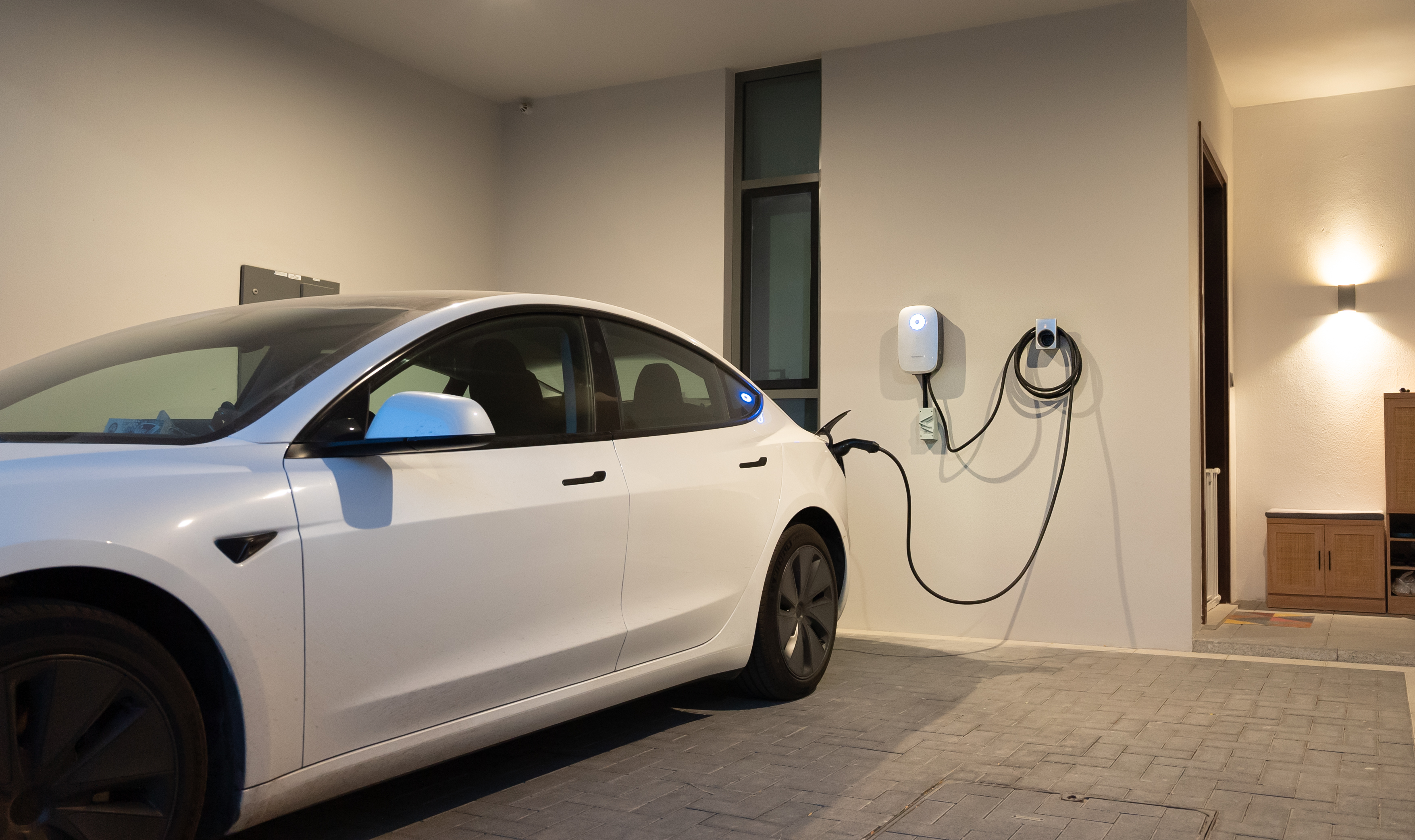 Charging-Case-AC22-1