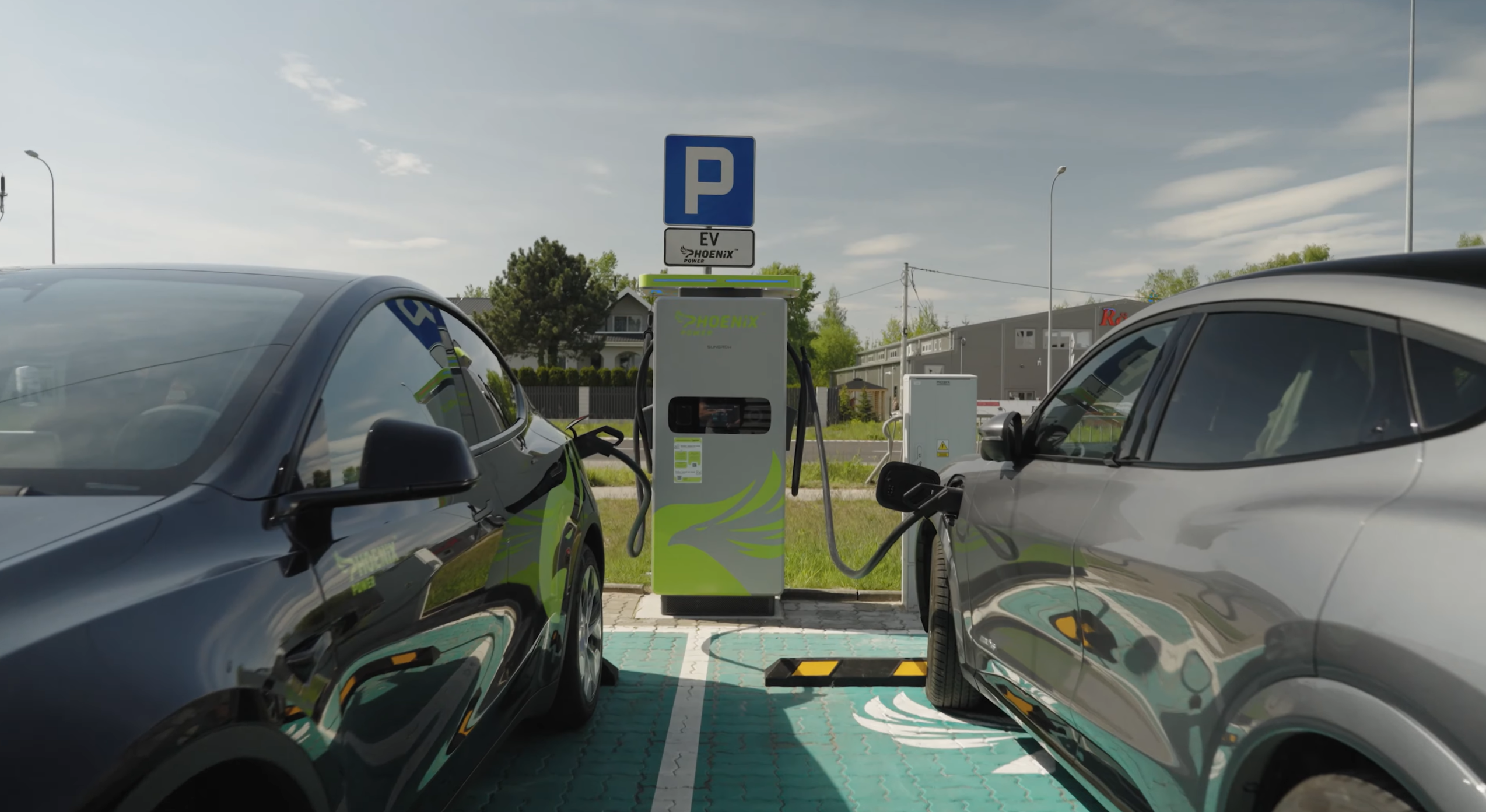 Sungrow IDC180E Electric Vehicle Charging Station